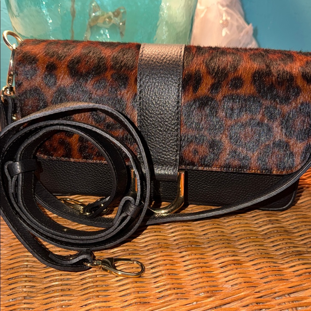 Divina Firenze Made in Italy Calf hair Leopard print Crossbody bag NWOT